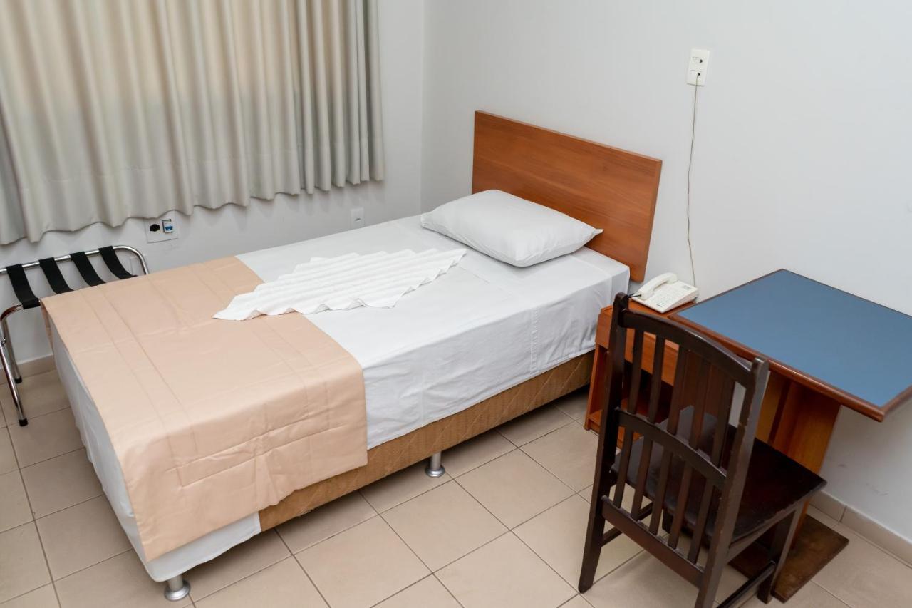 Bandeirantes Hotel Куяба Екстер'єр фото